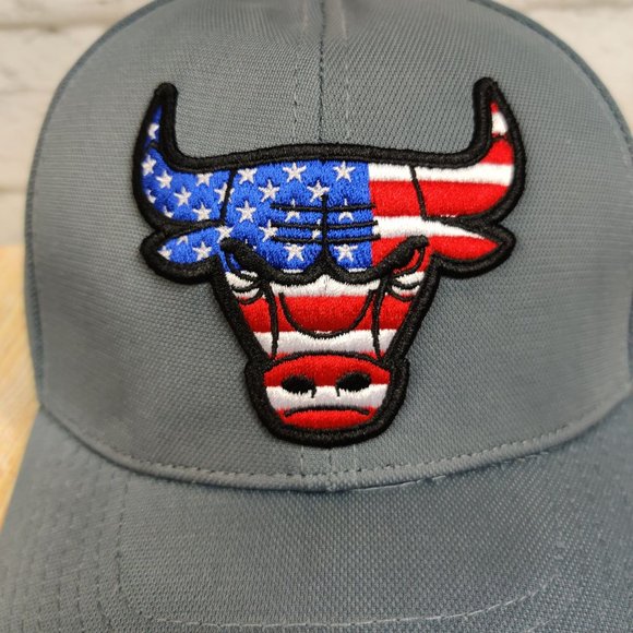 Ultra Game Baseball Hat Chicago Bulls NBA Patriotic American Flag One Size - Picture 2 of 12
